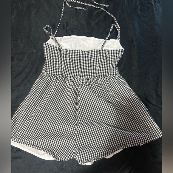 🩷Princess Polly🩷Black and White Checkered Jumpsuit - Picture 6 of 7